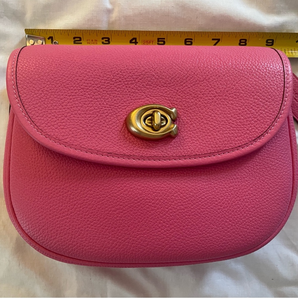 Pink Leather COACH Crossbody Bag NWT in mint condition. - Picture 3 of 14